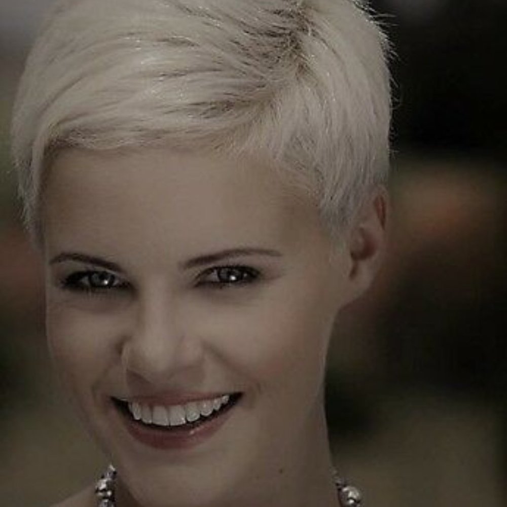 Meet your Posher, Kate. SKINSTORE NYC